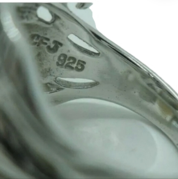 🎖Stunning CFJ Freshwater Pearl Ring with Jewelry Bag 👑(COPY) - Picture 3 of 7